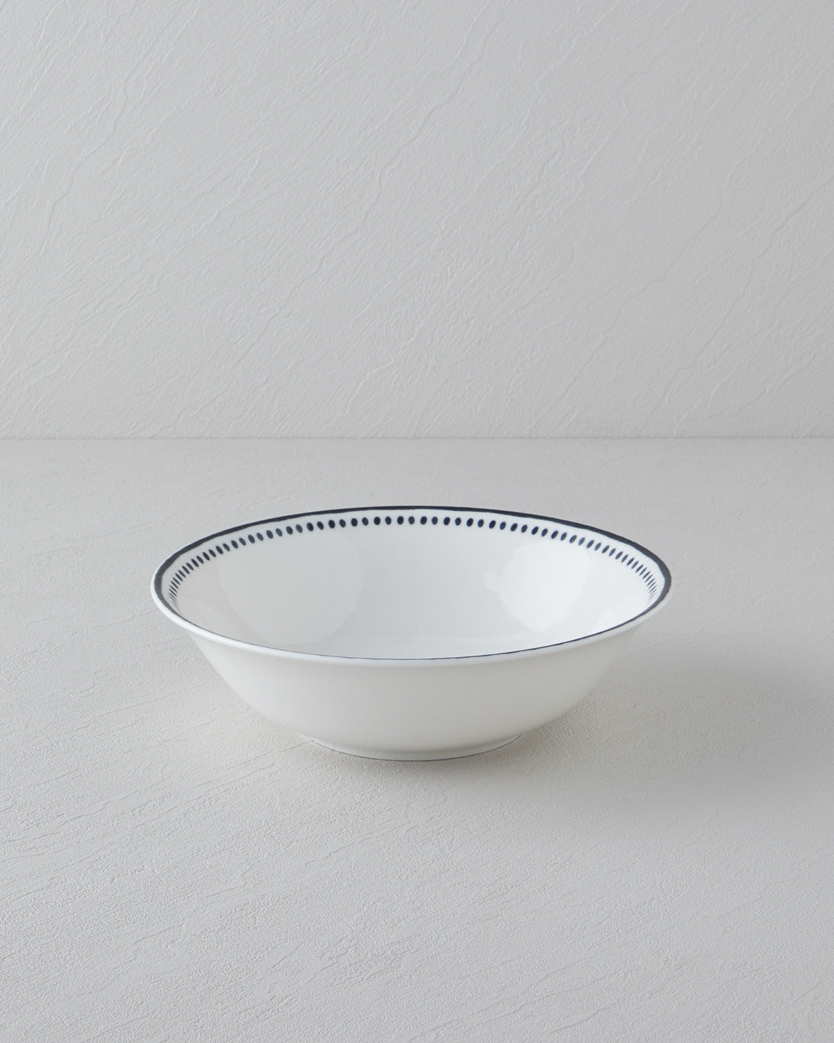 Porcelain Bowl Black - White (view 5)