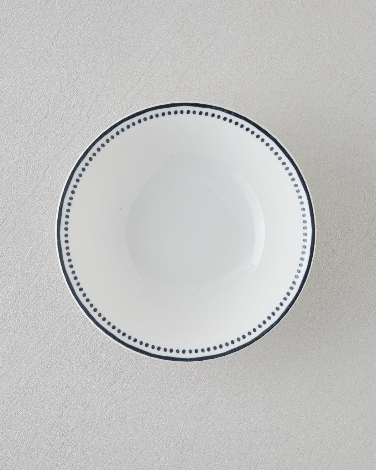 Porcelain Bowl Black - White (view 6)