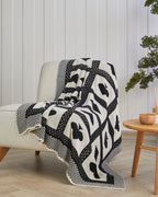 Fun Sofa Throw 130x170 cm Black - White (view 2)