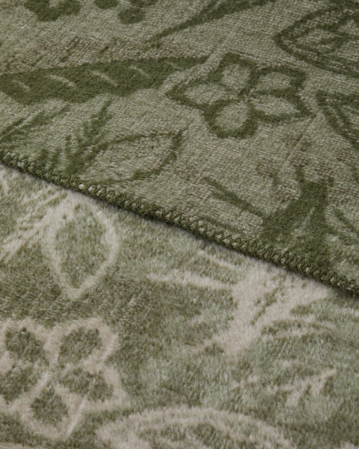 Cotton Blanket Light Green (view 3)