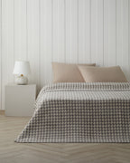 Urban Hound Cotton Acrylic Double Size Blanket 200x220 cm Beige