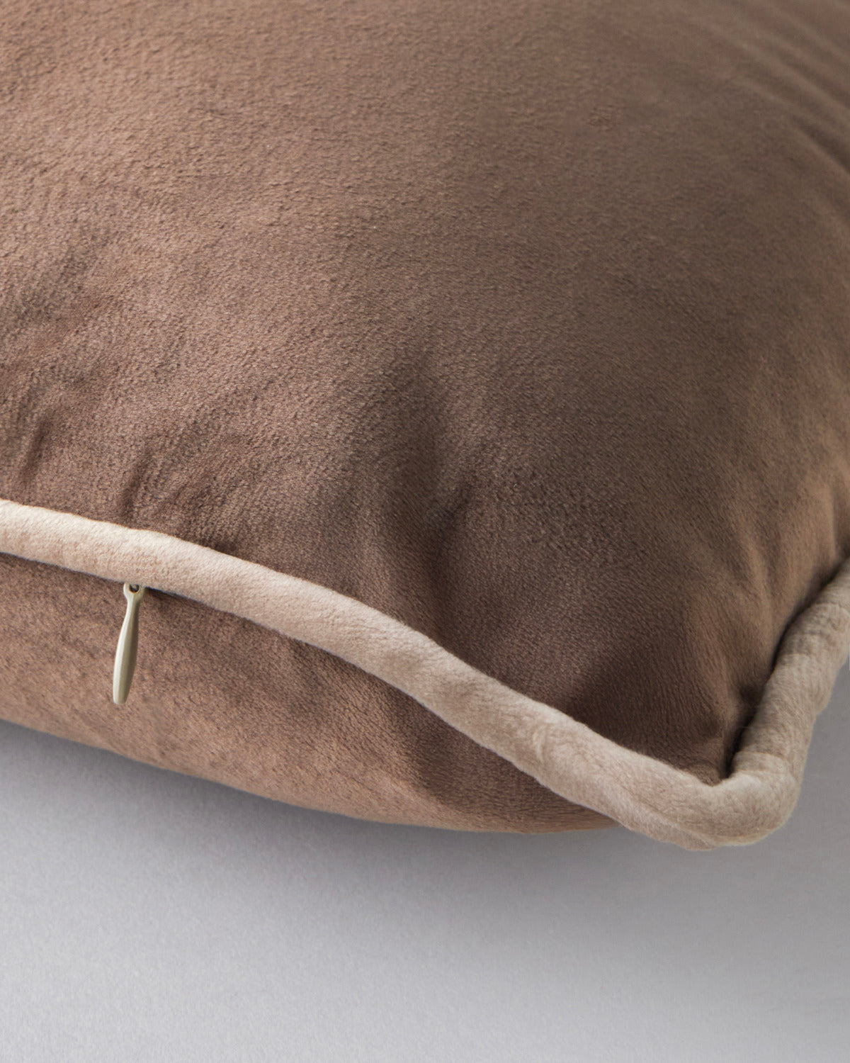 Mocha Stuffed Cushion 45x45 cm (view 5)