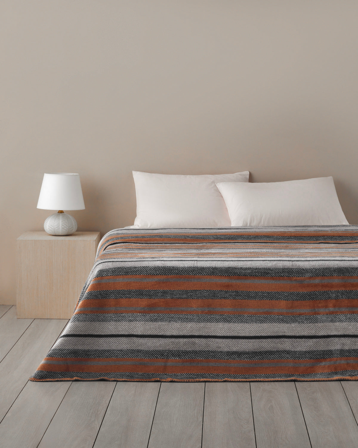 Bold Stripe Cotton Acrylic Double Size Blanket 200x220 cm Dark Gray (view 2)