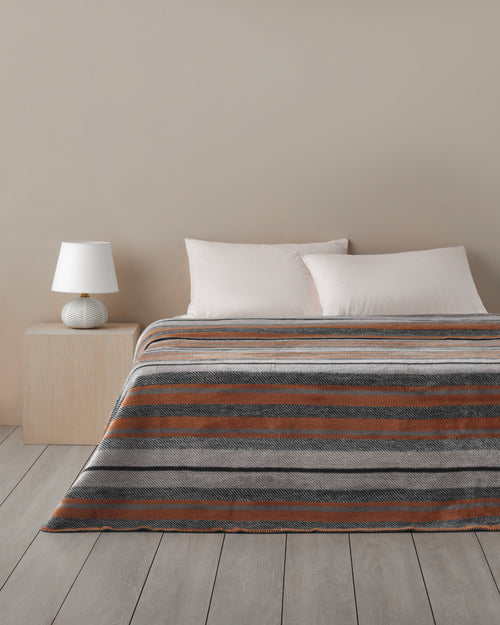 Bold Stripe Cotton Acrylic Double Size Blanket 200x220 cm Dark Gray (view 2)