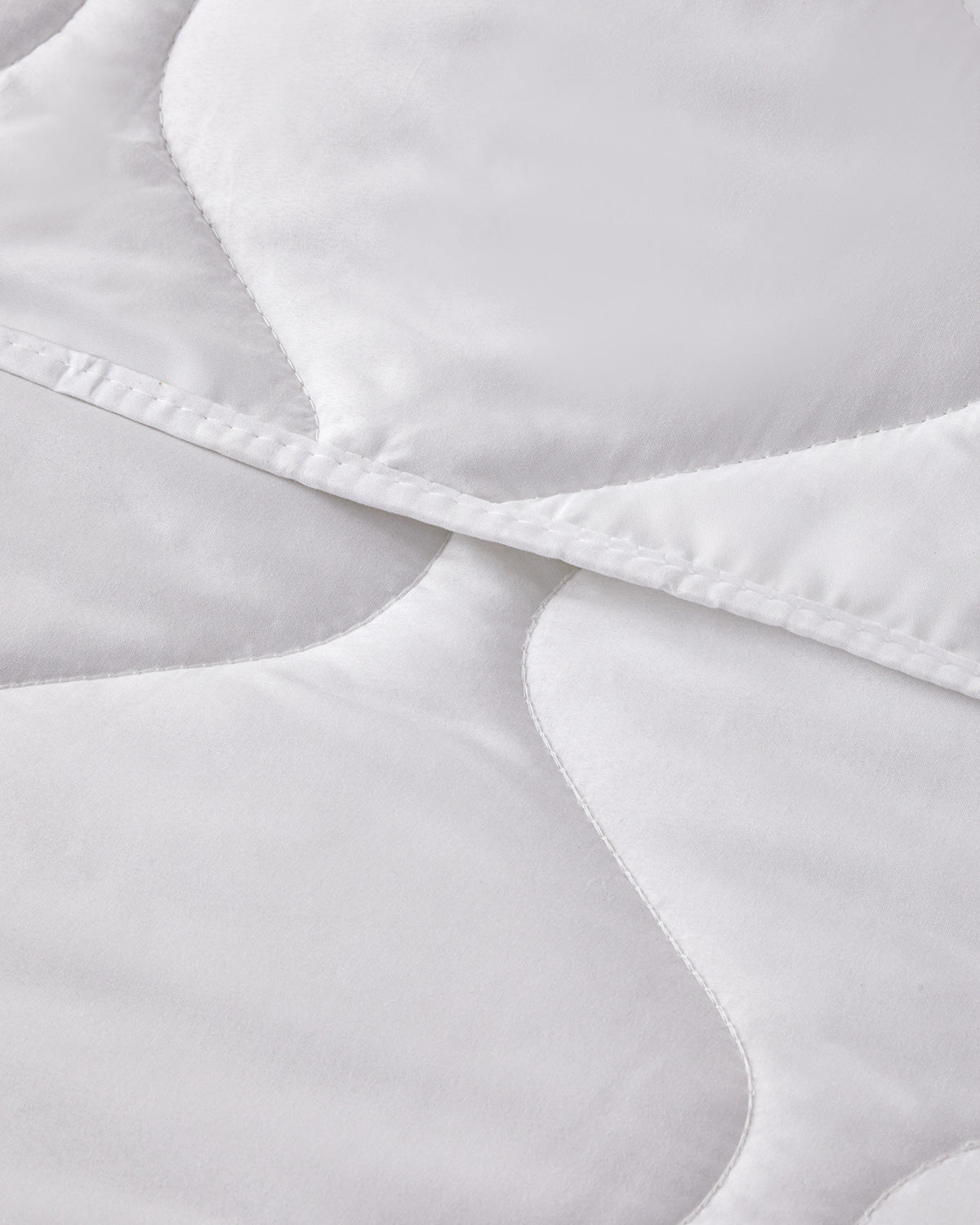 Microfiber Quilt Ecru (view 5)