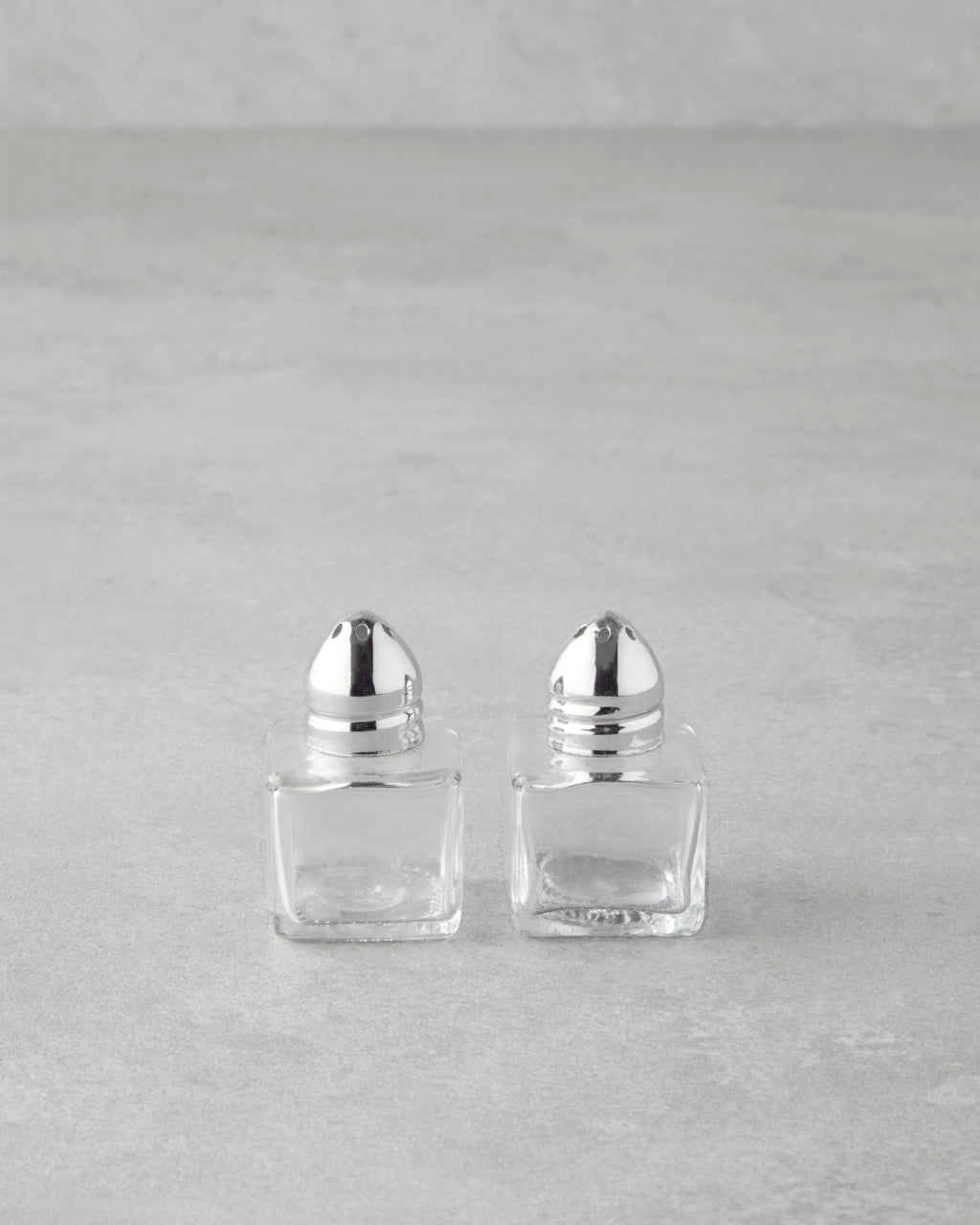 Lelia Glass 2 pcs Salt and Pepper Shaker 4x5 cm Silver