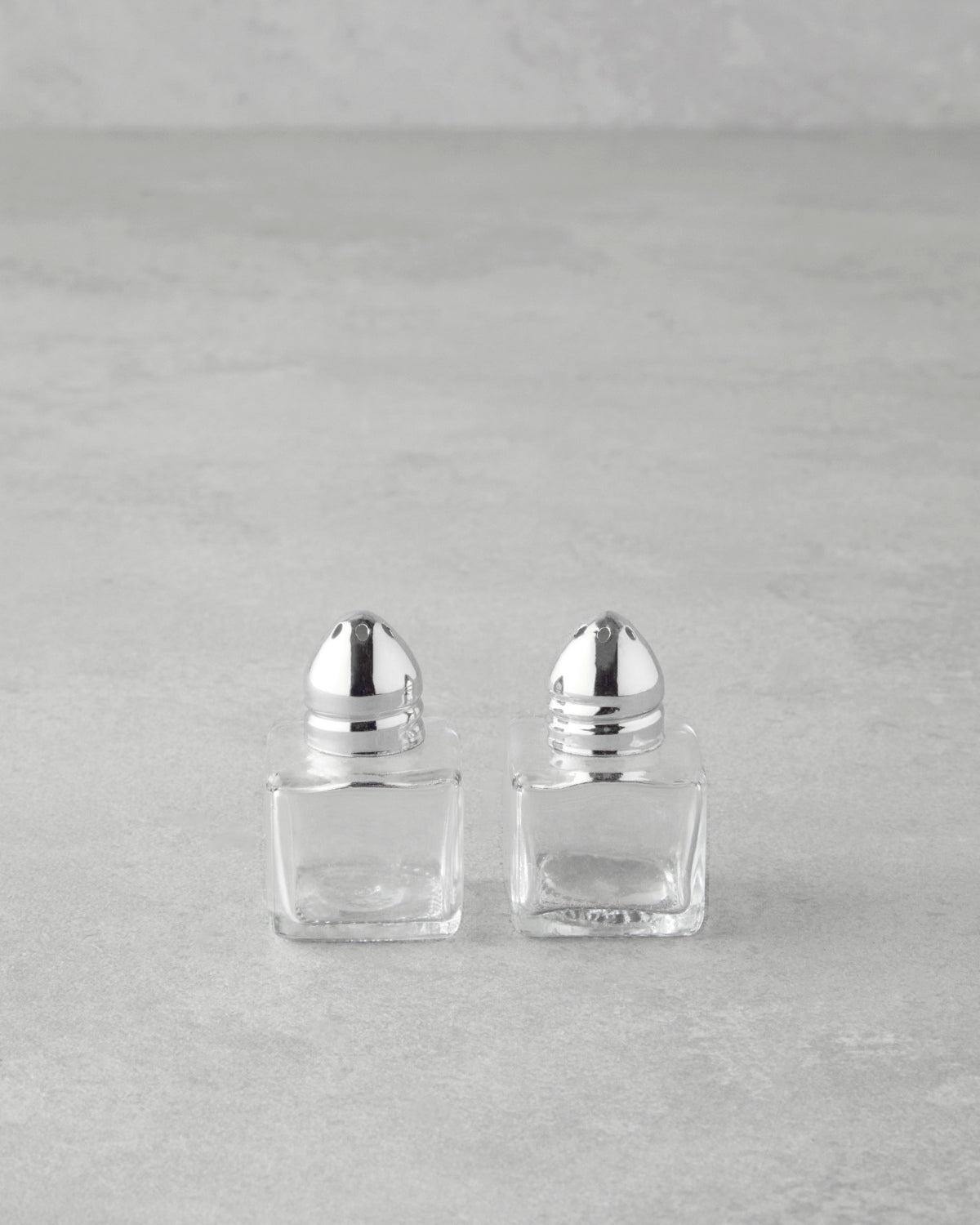 Lelia Glass 2 pcs Salt and Pepper Shaker 4x5 cm Silver