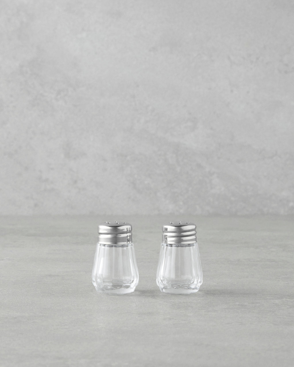 Lilla Glass 2 pcs Salt and Pepper Shaker 4x4 cm Silver
