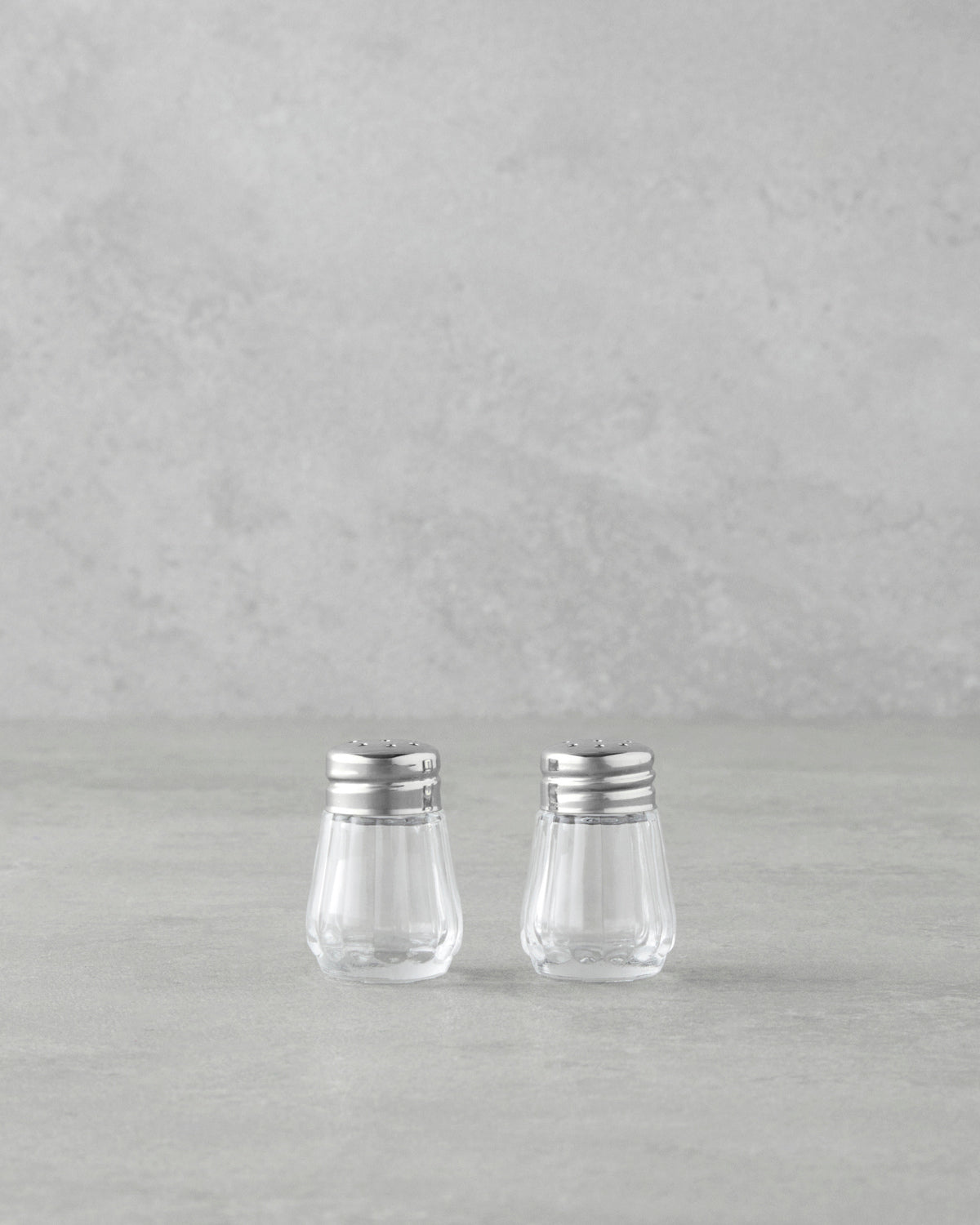 Lilla Glass 2 pcs Salt and Pepper Shaker 4x4 cm Silver