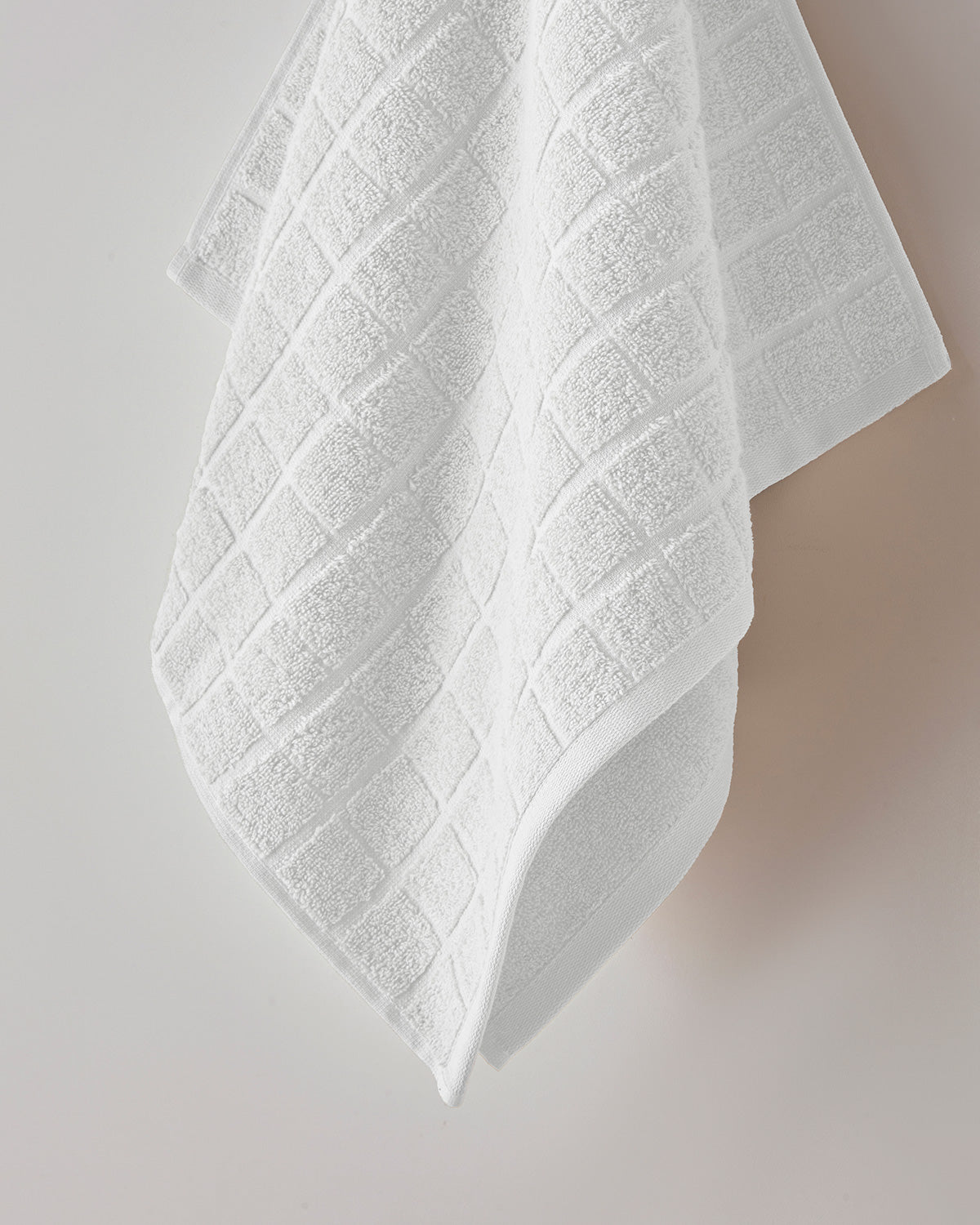 Chequer Cotton Face Towel 50x80 cm - Beige (view 2)