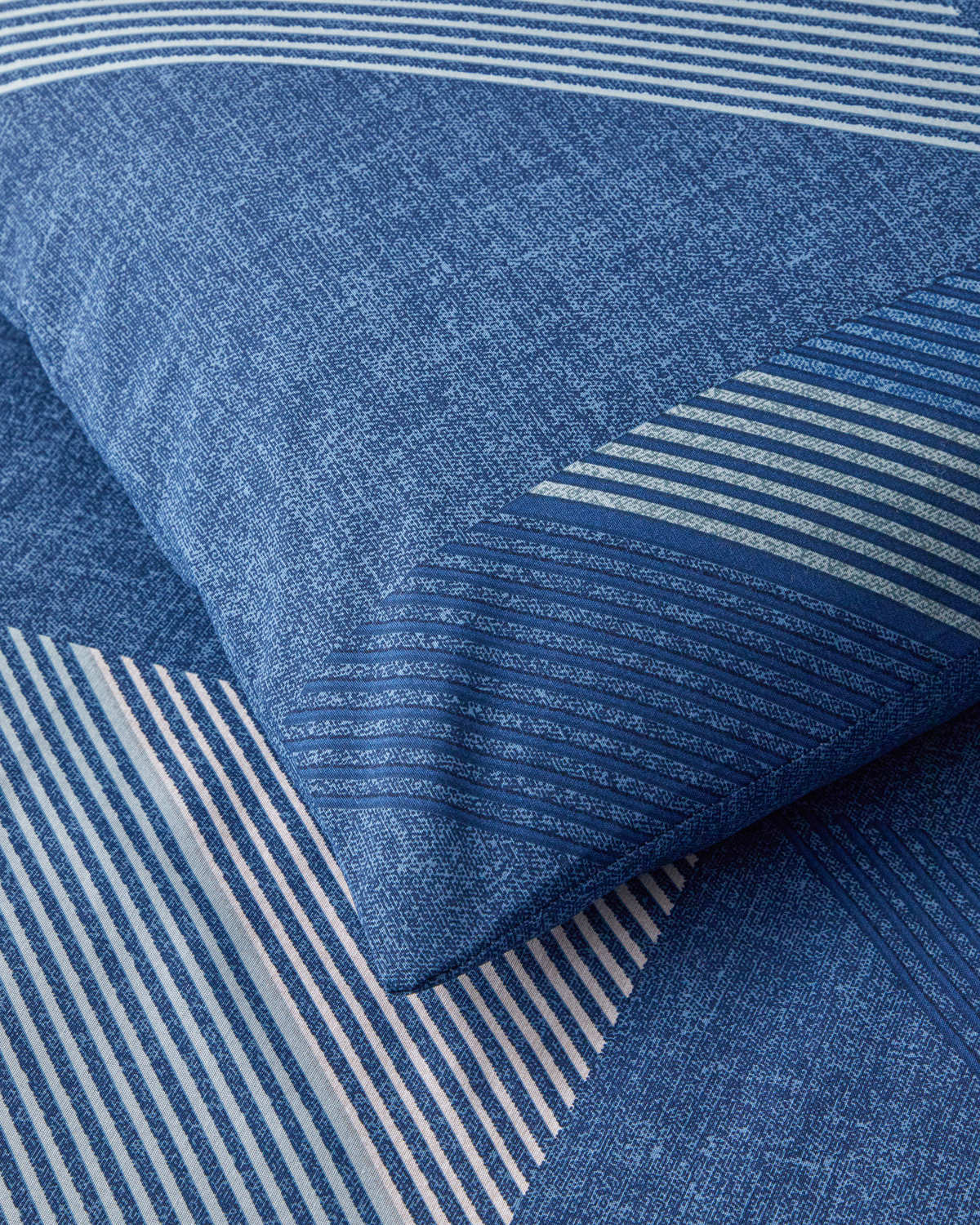 Easy Iron Single Size Duvet Cover Set 160x220 cm Navy Blue (view 4)