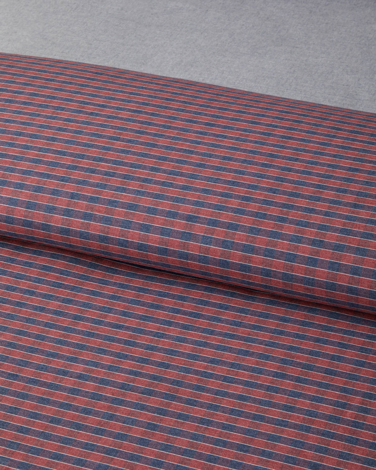 Yarn Dyed Duvet Cover Set Navy Blue - Red (view 4)