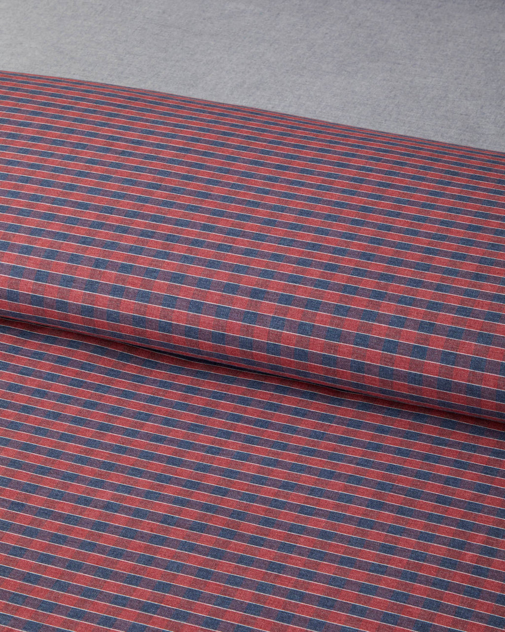 Yarn Dyed Duvet Cover Set Navy Blue - Red (view 12)