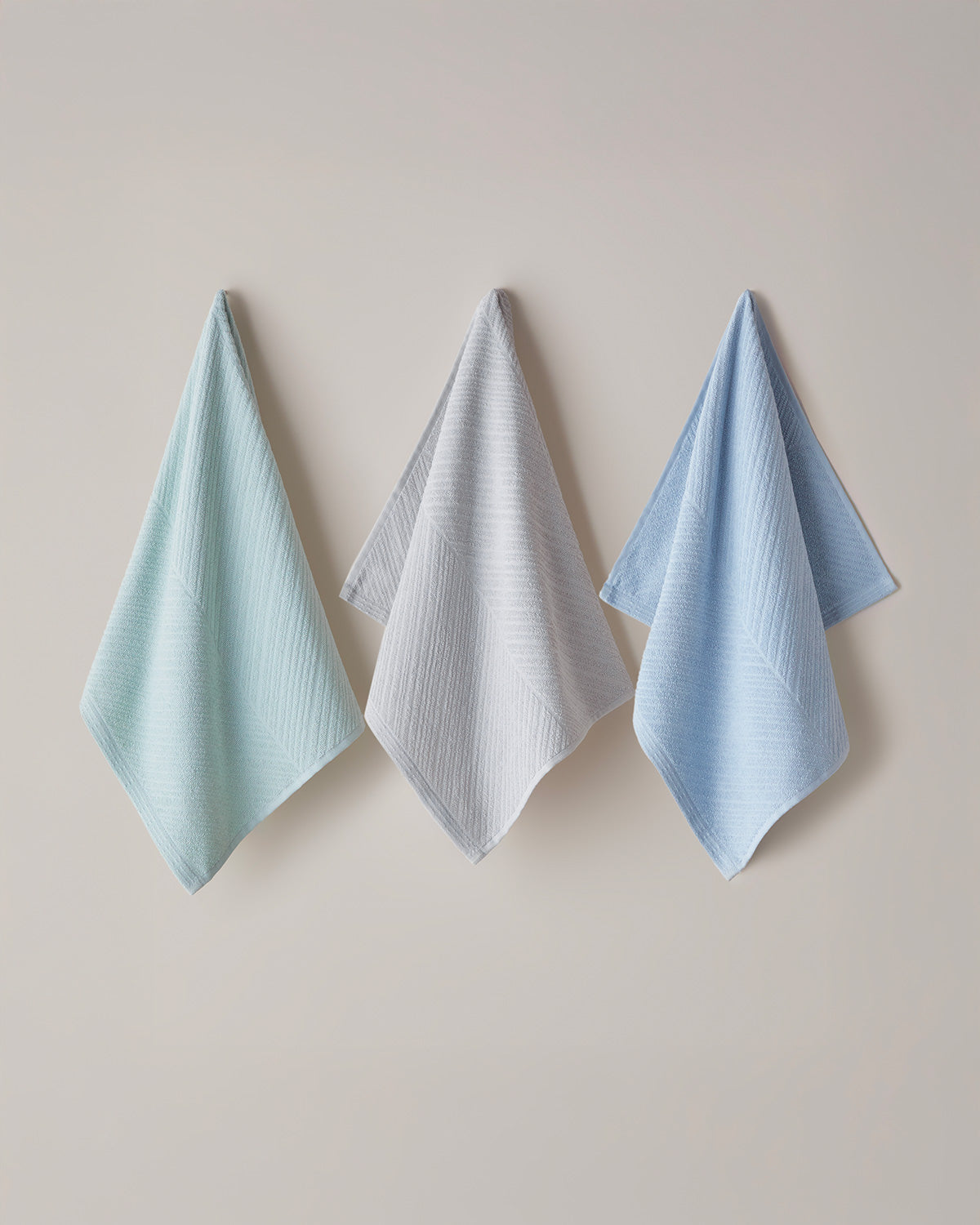 Cotton Face Towel 50x70 cm - Light Gray (view 3)