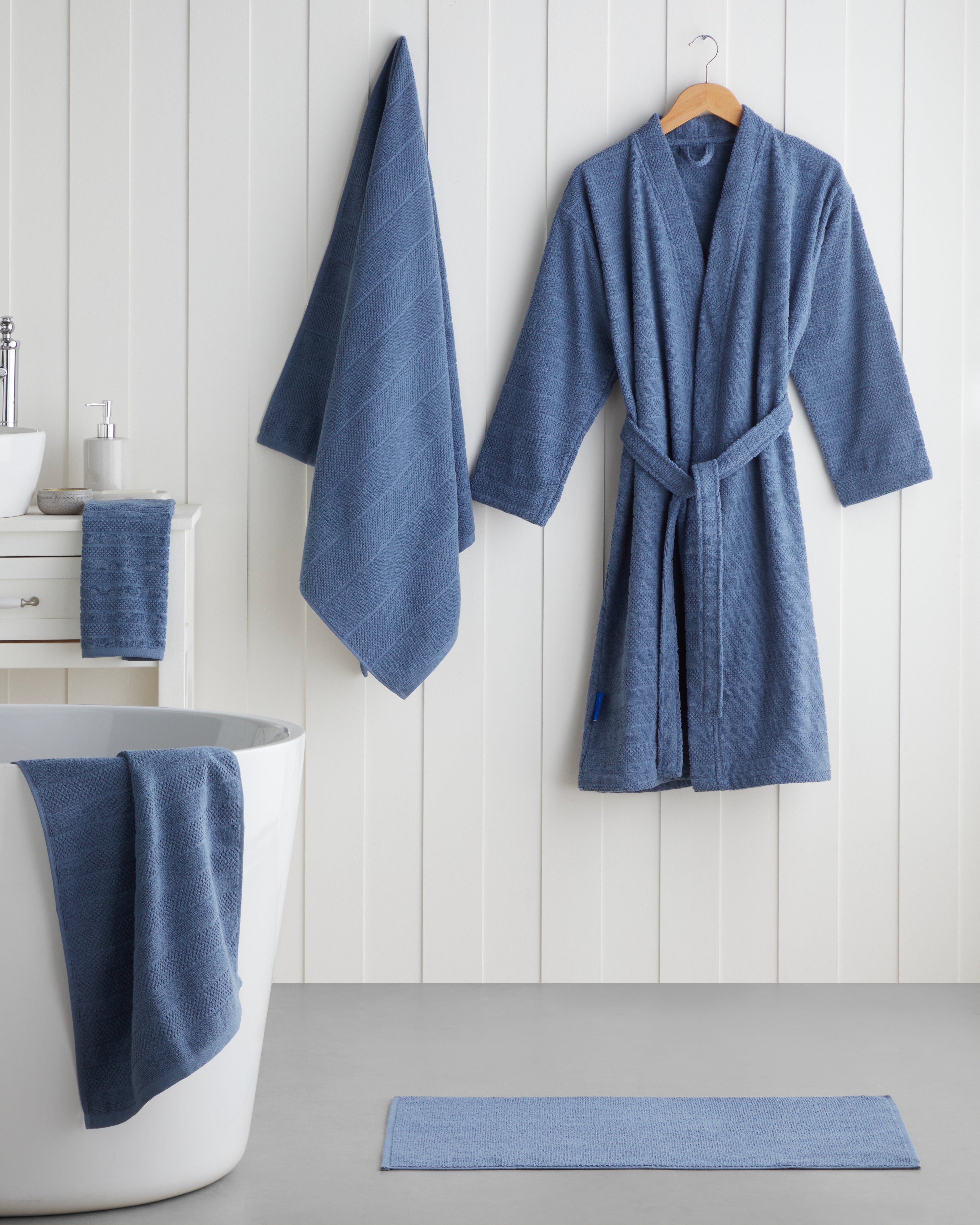Cotton Face Towel 50x80 cm - White & Navy Blue (view 8)