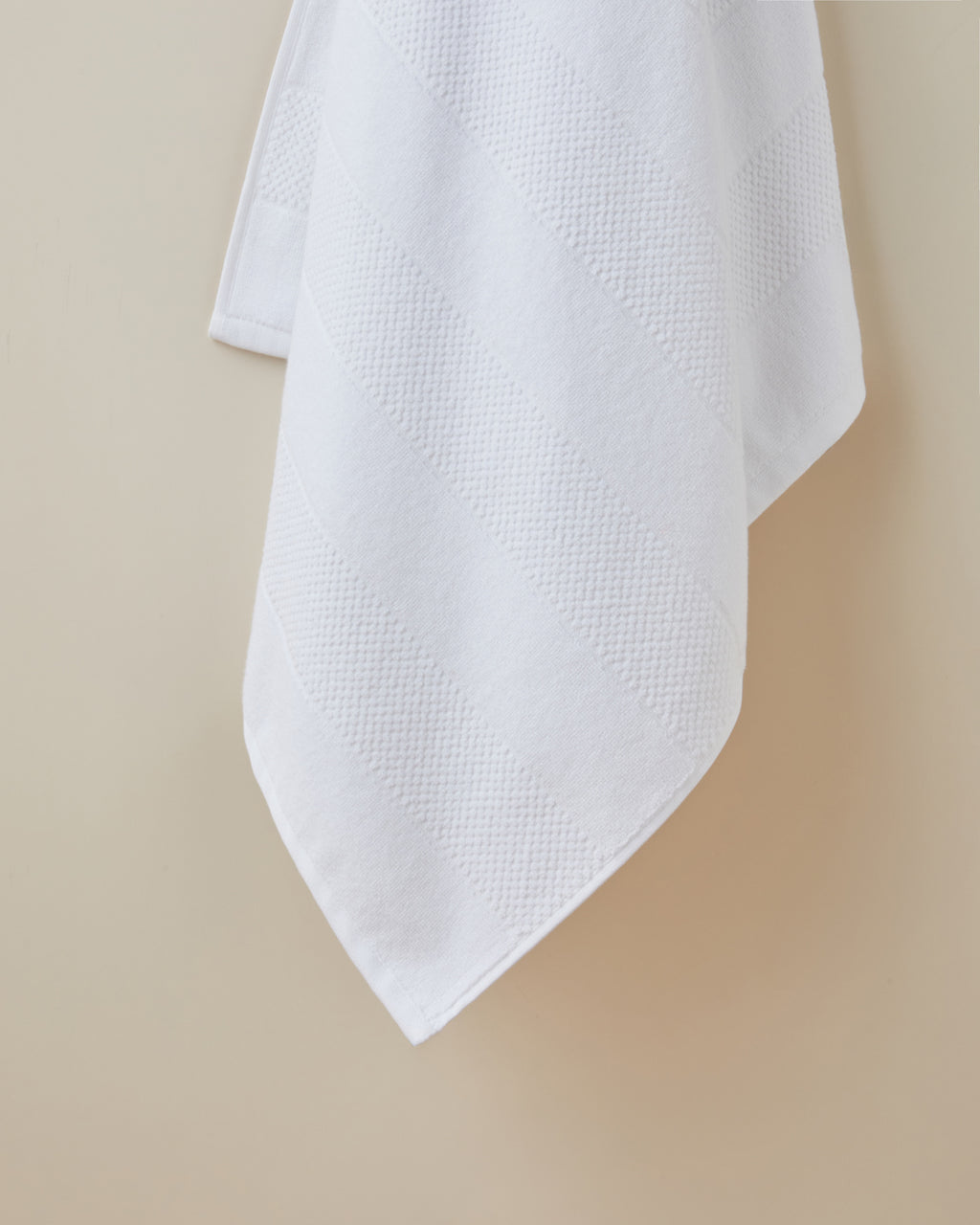 Cotton Bath Towel 80x150 cm White (view 2)