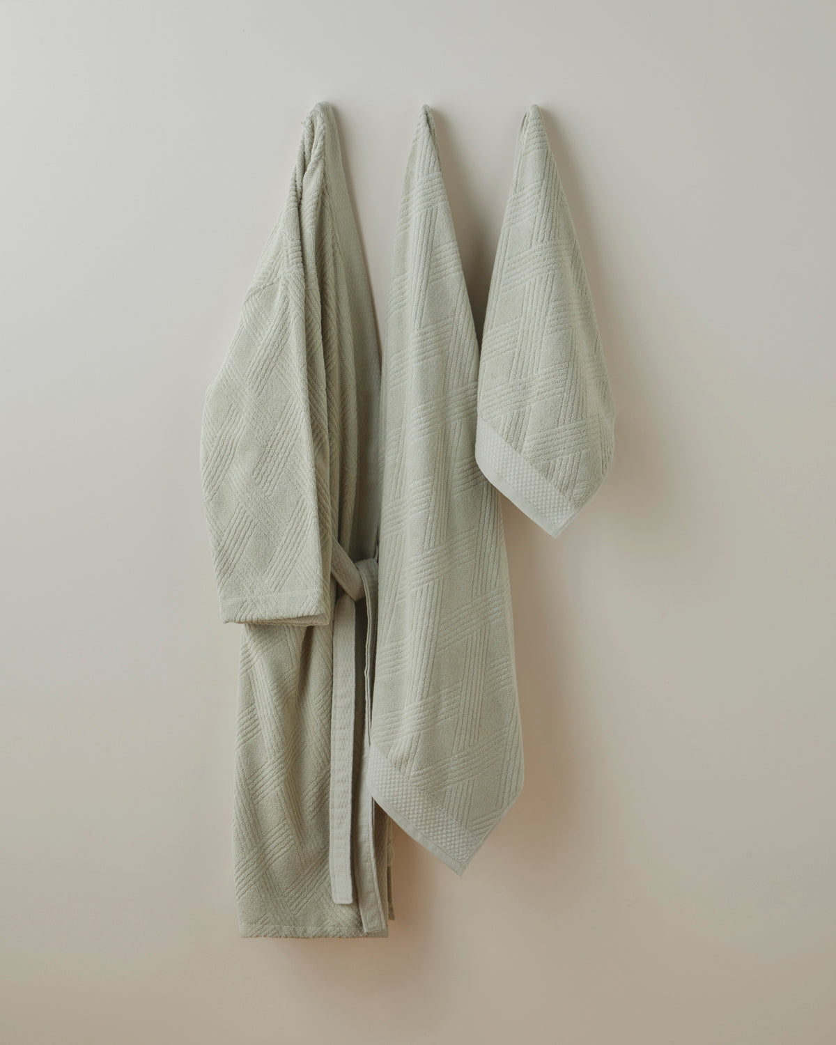 Cotton Bathrobe - Ivory & Light Green (view 17)