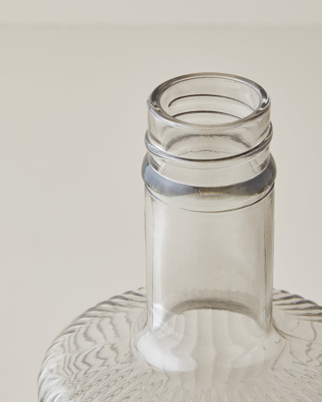 Lilt Glass Bottle 1500 ml Anthracite (view 3)