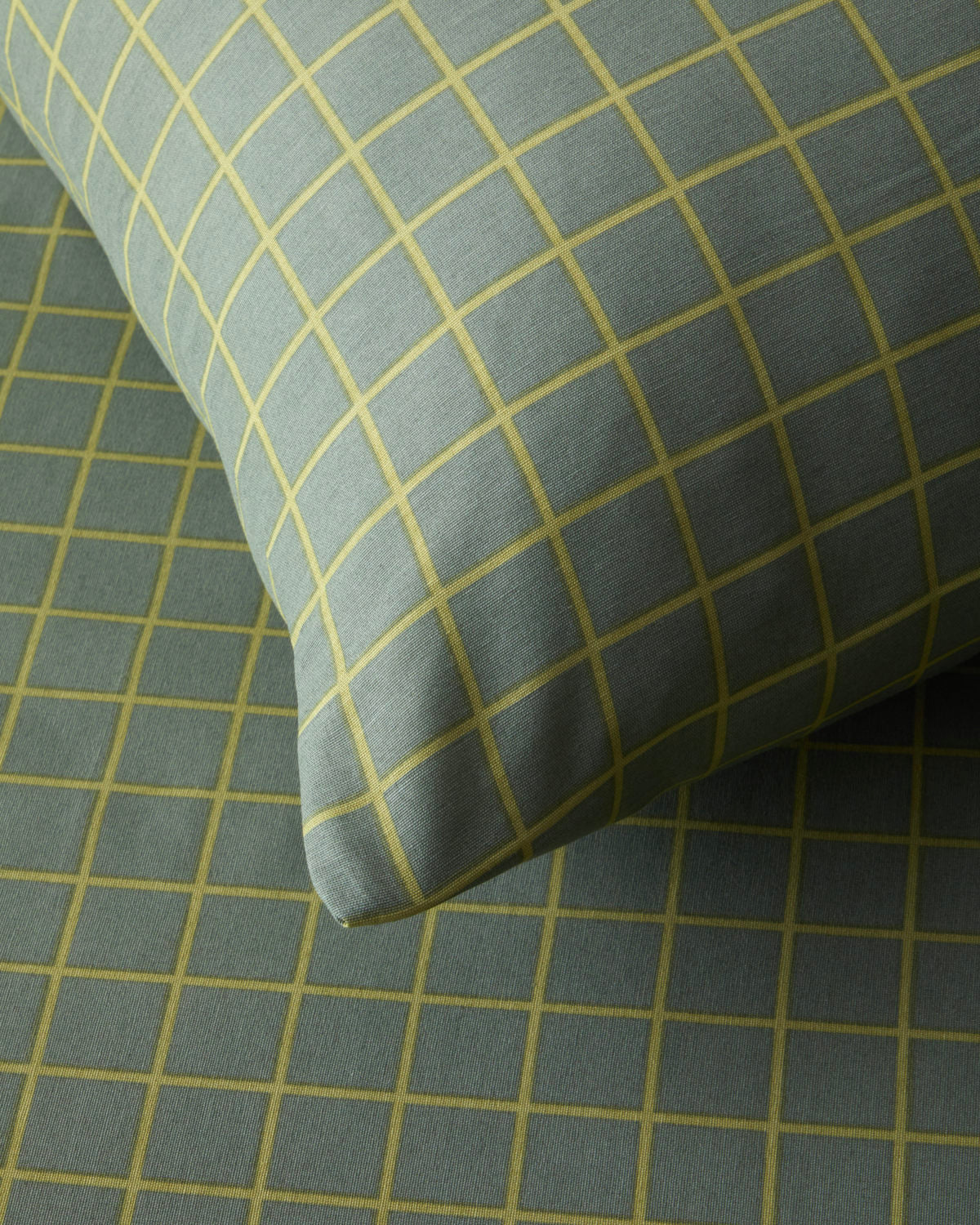 Easy Iron Duvet Cover Set - Navy Blue - Terracotta & Green (view 22)