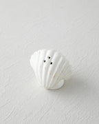 Seashell Stoneware 2 pcs Salt and Pepper Shaker 8x5x7 cm White (view 3)