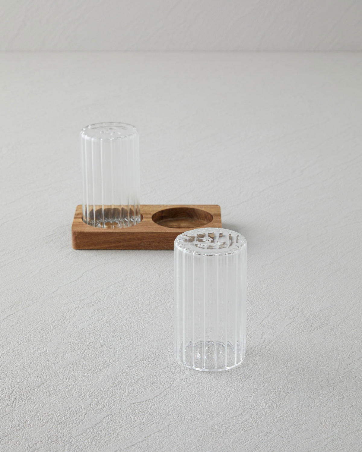 Lulia Acacia - Glass 2 pcs Salt and Pepper Shaker 4.5x8 cm Transparent (view 2)