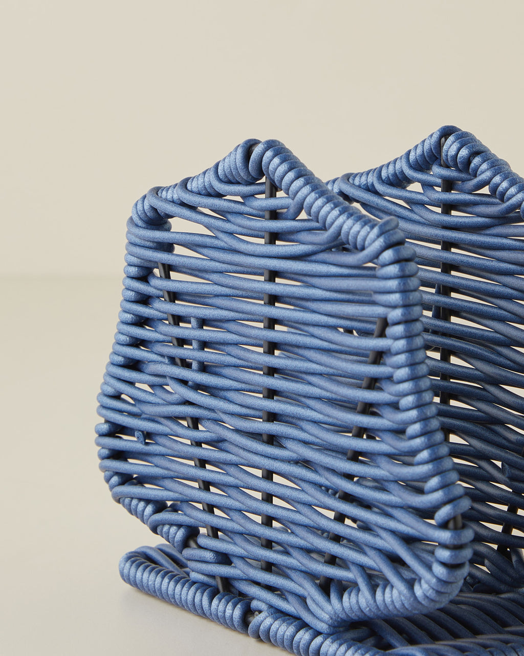 Coastlinear Plastic Napkin Holder 15x6x11 cm Blue (view 3)