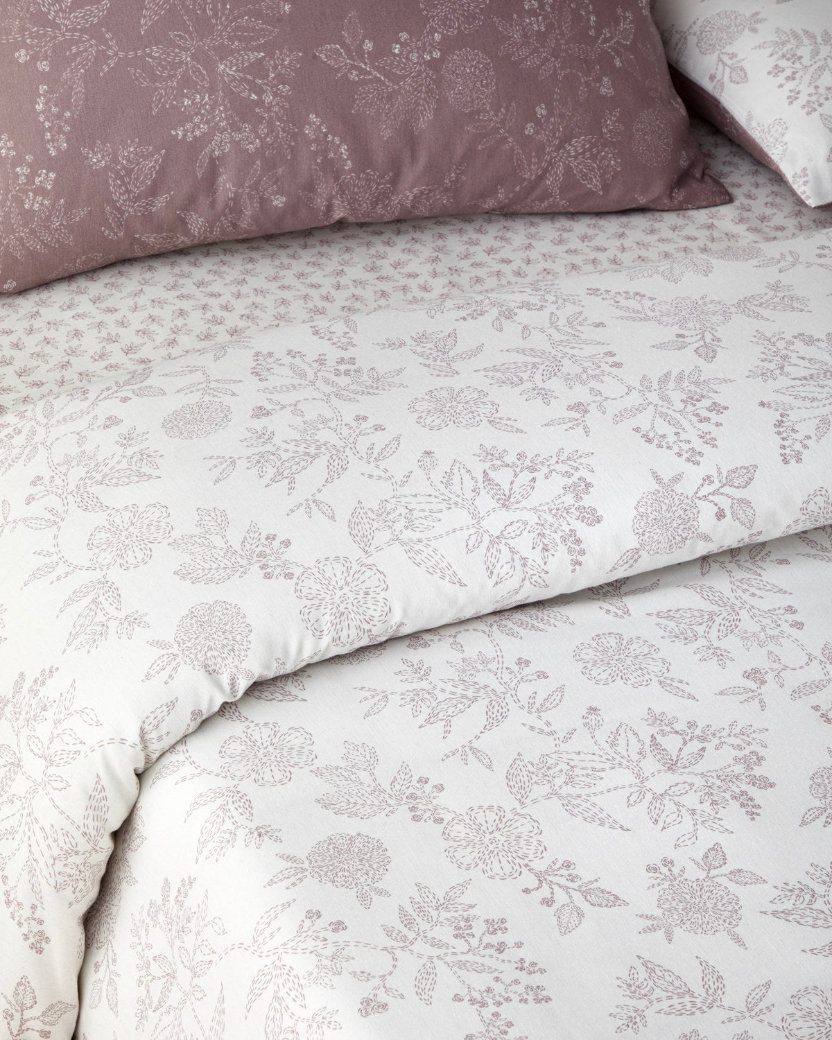 Easy Iron Duvet Cover Set Light Damson (view 15)
