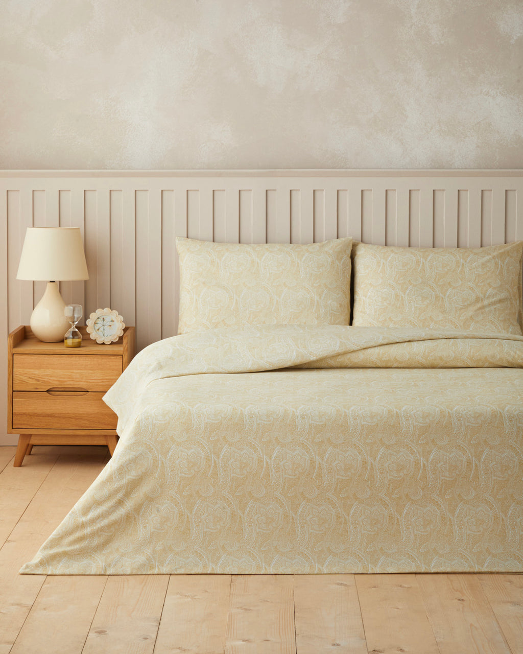 Easy Iron Duvet Cover Set Mustard (view 9)