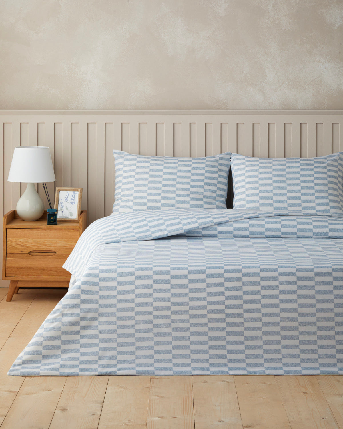 Easy Iron Duvet Cover Set Blue (view 8)