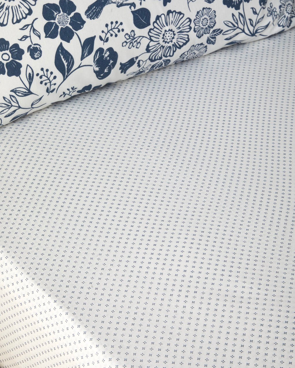 Easy Iron Single Size Duvet Cover Set 160x220 cm Dark Blue (view 6)