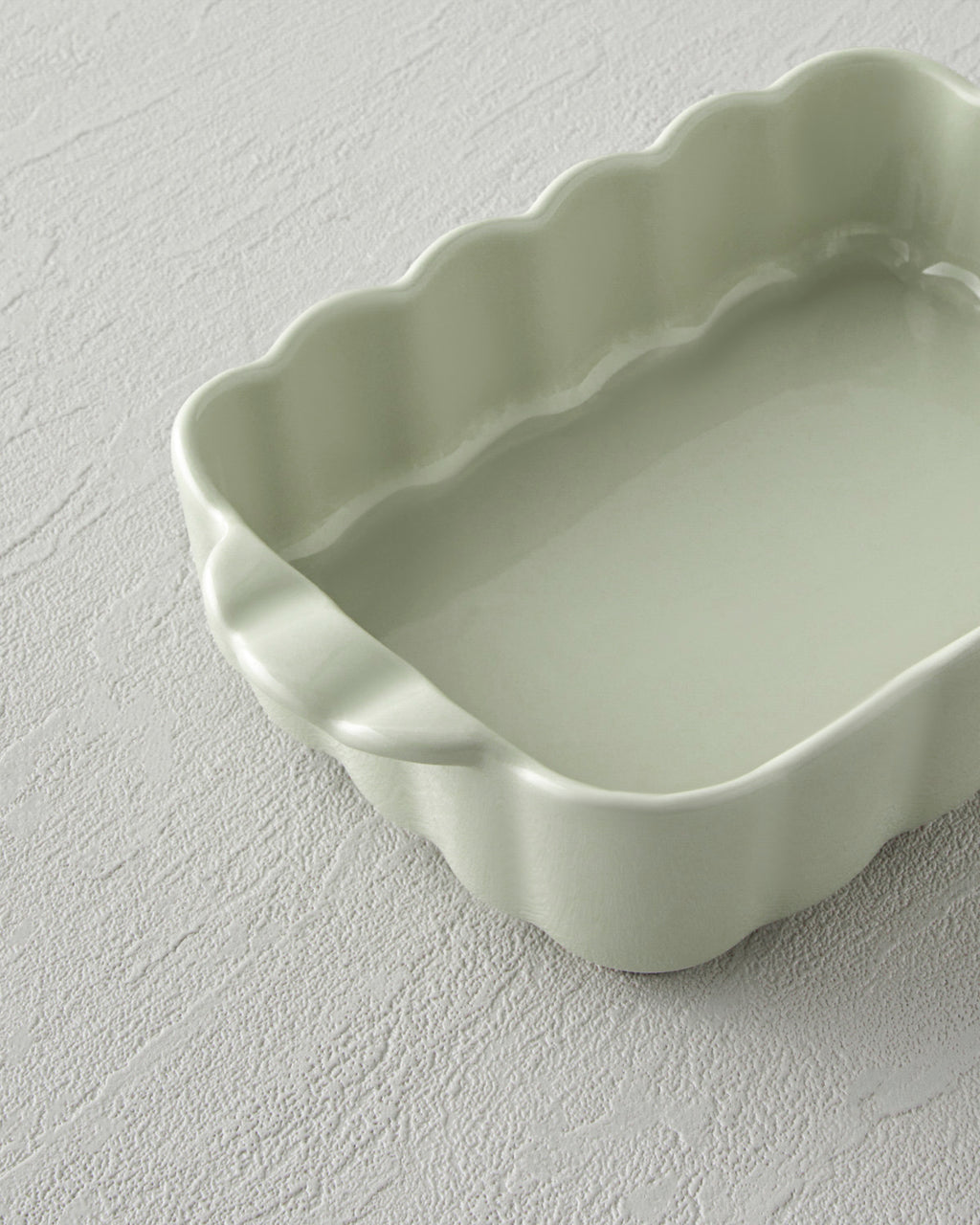 Cottage Stoneware Rectangular Oven Dish 22x13 cm Light Green (view 3)