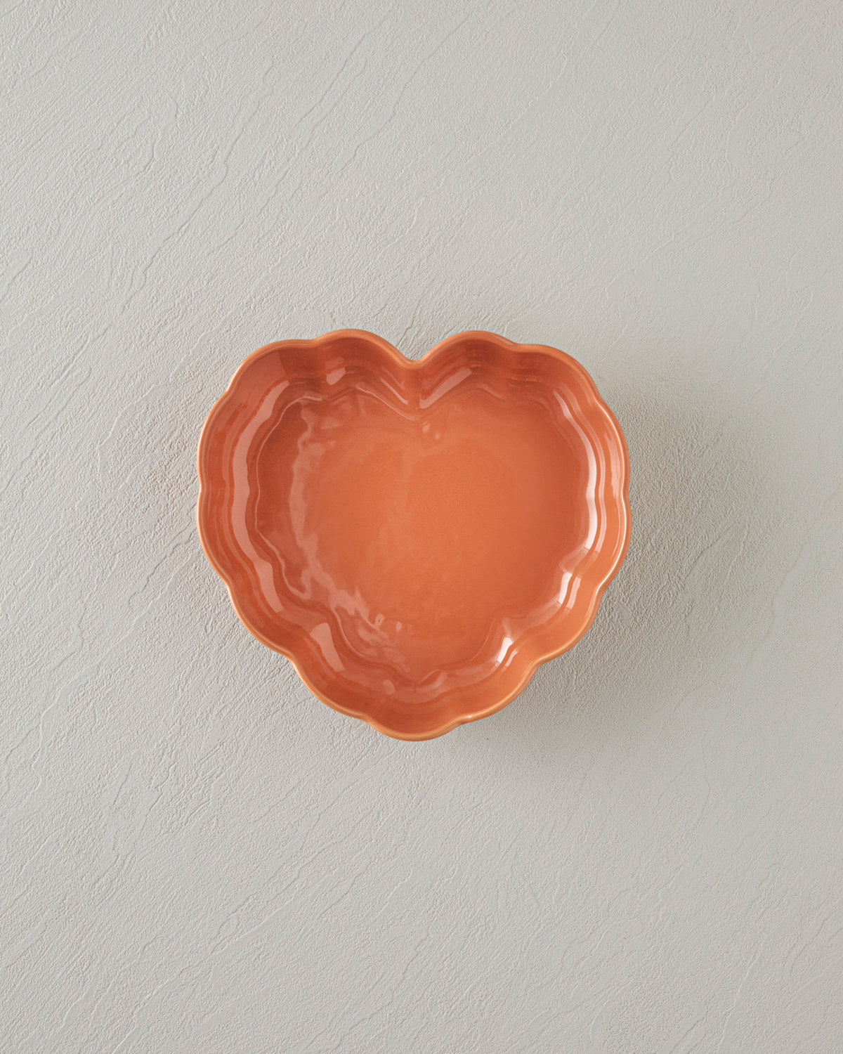 Cottage Stoneware Heart Oven Dish 20.5x19 cm Dark Pink (view 2)