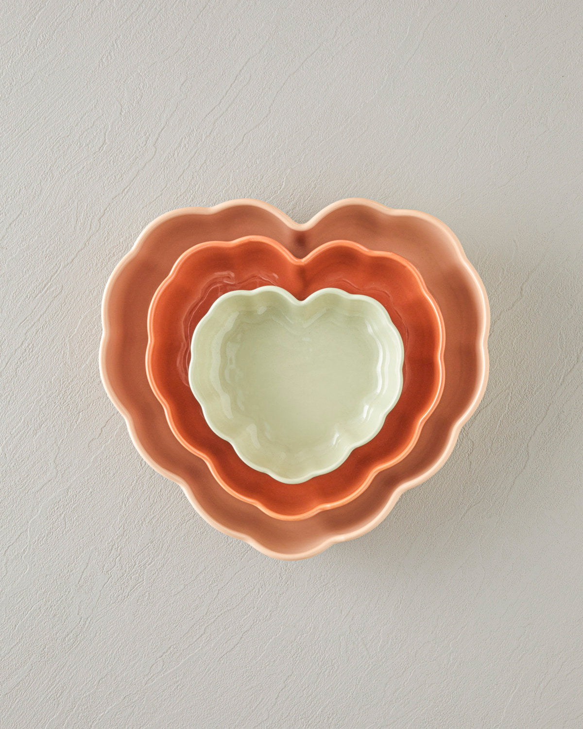 Cottage Stoneware Heart Oven Dish 20.5x19 cm Dark Pink (view 6)