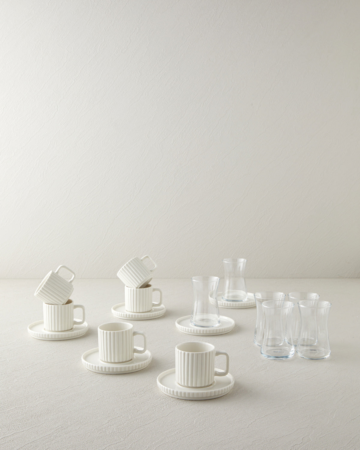 Lunara Porcelain 18 Pieces 6 Servings Tea-Coffee Set White