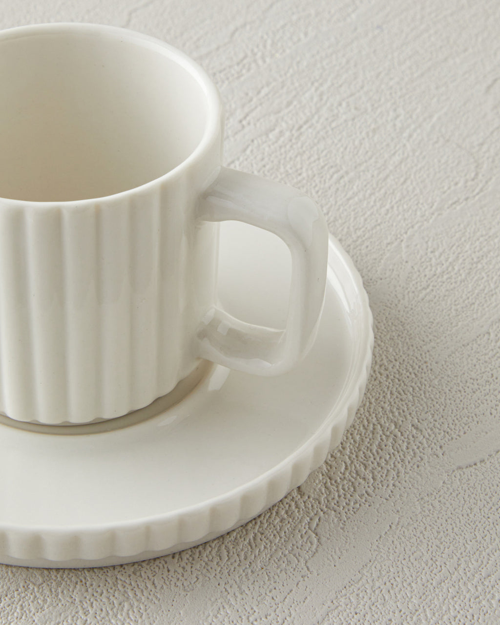 Lunara Porcelain 18 Pieces 6 Servings Tea-Coffee Set White (view 5)
