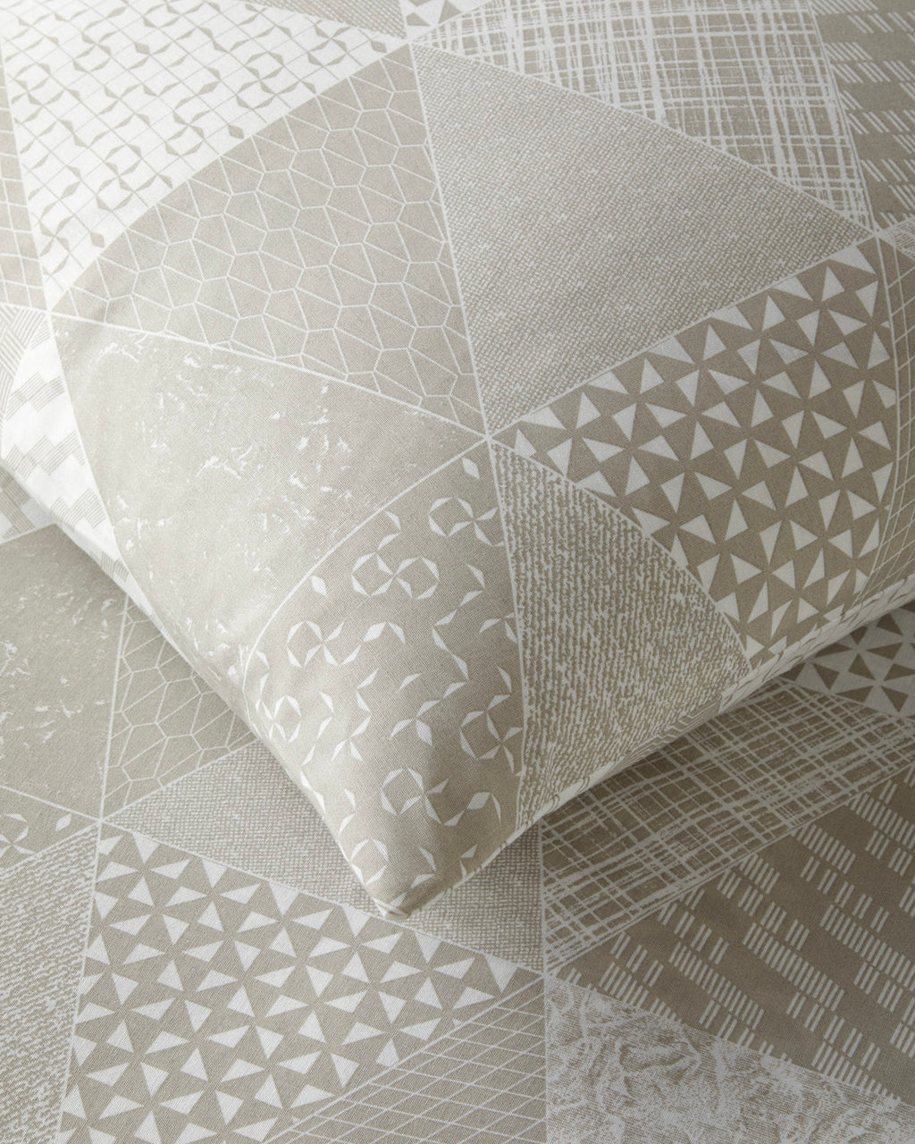 Easy Iron Duvet Cover Set Beige (view 11)