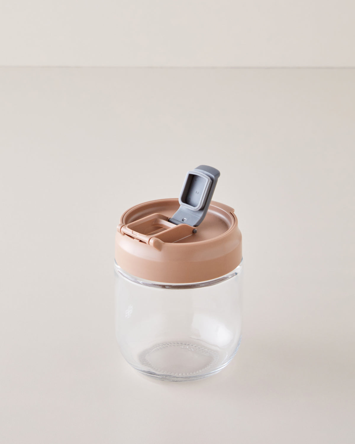 Prea Glass Cream (view 3)