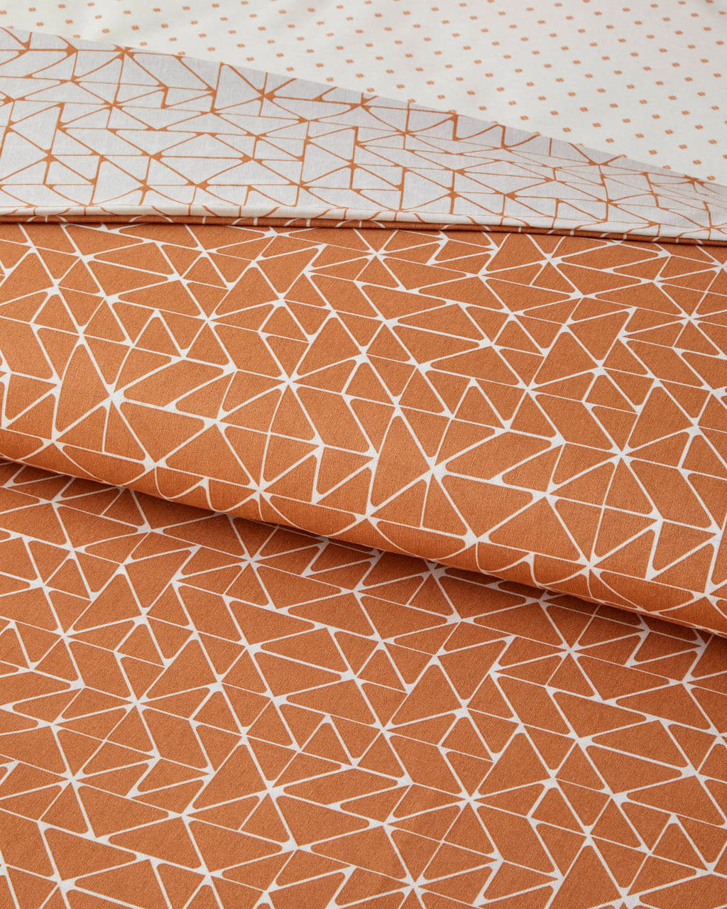 Trio Shape Easy Iron Duvet Cover Set (view 20)