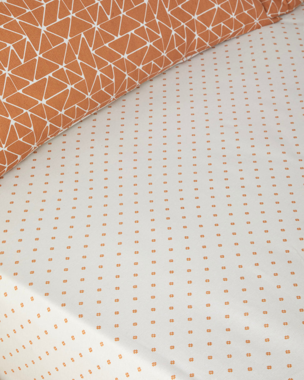 Trio Shape Easy Iron Duvet Cover Set (view 23)