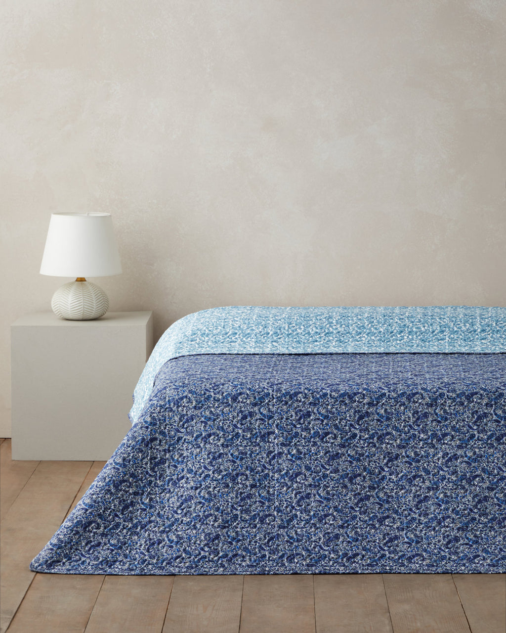 Paisley Celeste Multi-Purpose Cover Blue - King 220x240 cm (view 2)