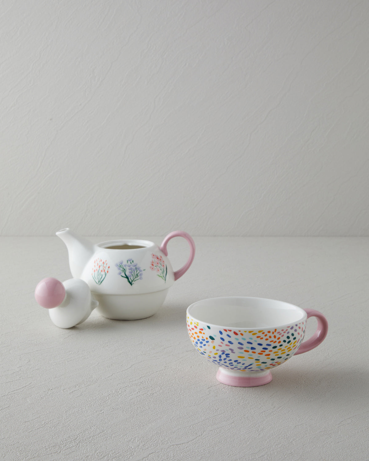 Blossom Frame New Bone China Tea Pot Set 400 – 290 ml Pink - White (view 2)