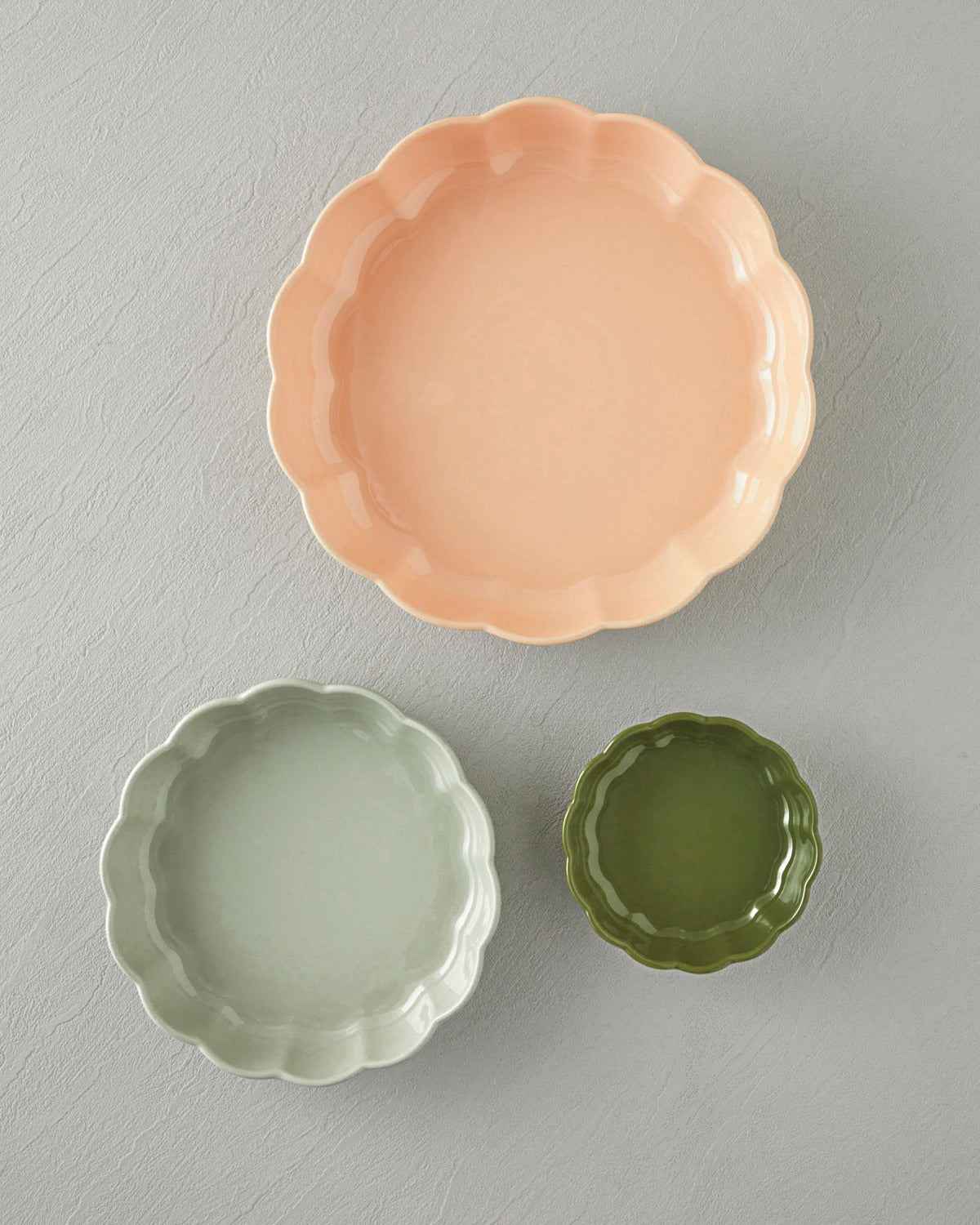 Cottage Stoneware Round Oven Dish 13x4 cm Dark Green (view 5)