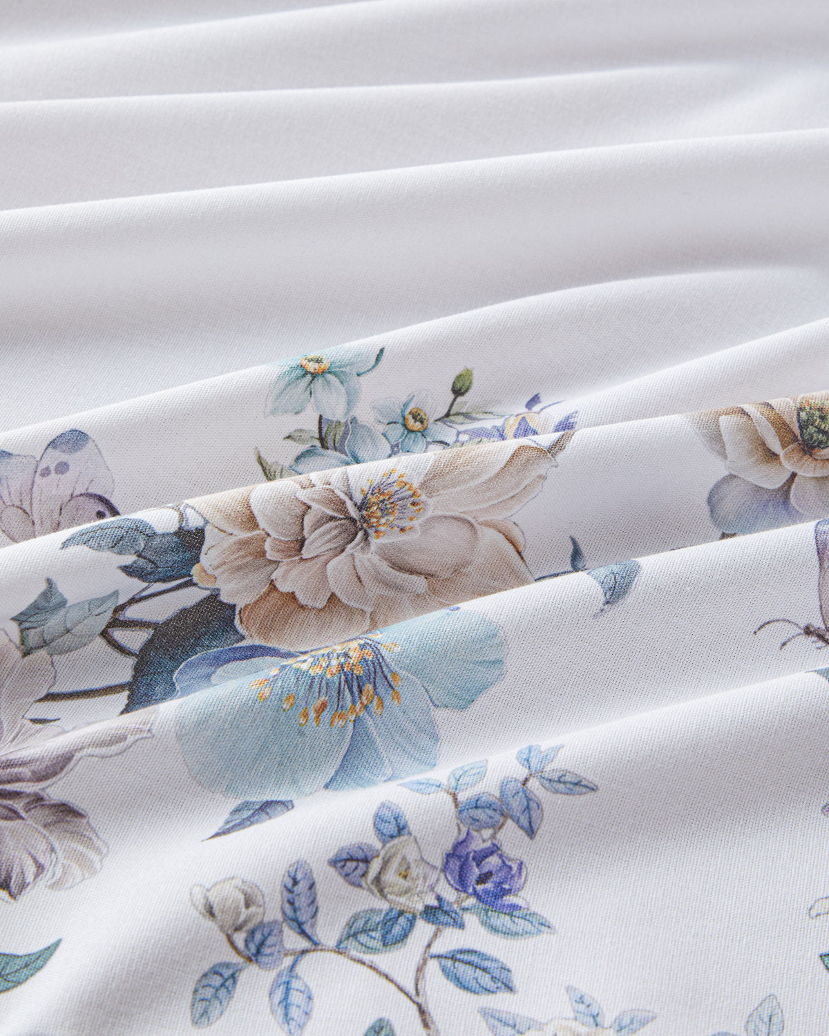 Secret Garden Opal Table Cloth 140x200 cm Colored (view 3)