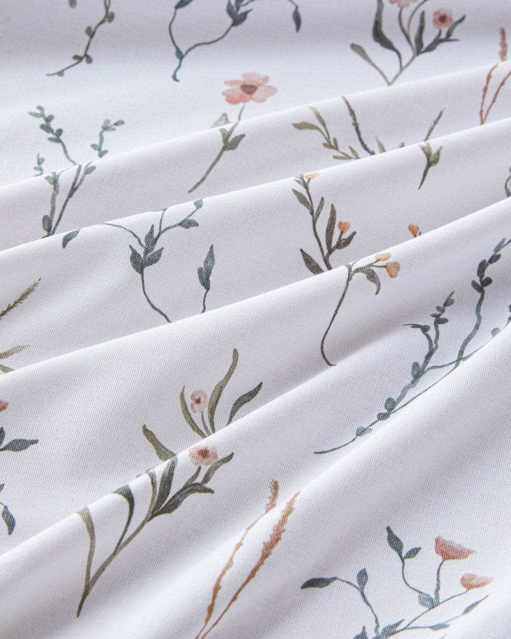 Simple Bloom Opal Table Cloth 140x200 cm Colored (view 3)