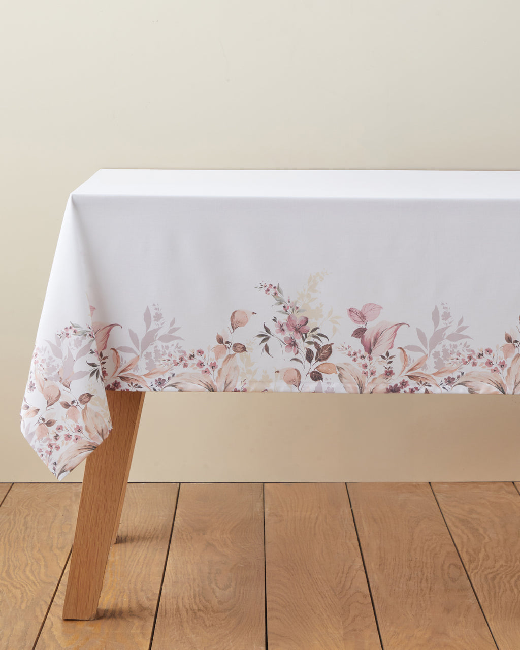Dreamy Garden Opal Table Cloth 140x200 cm Colored