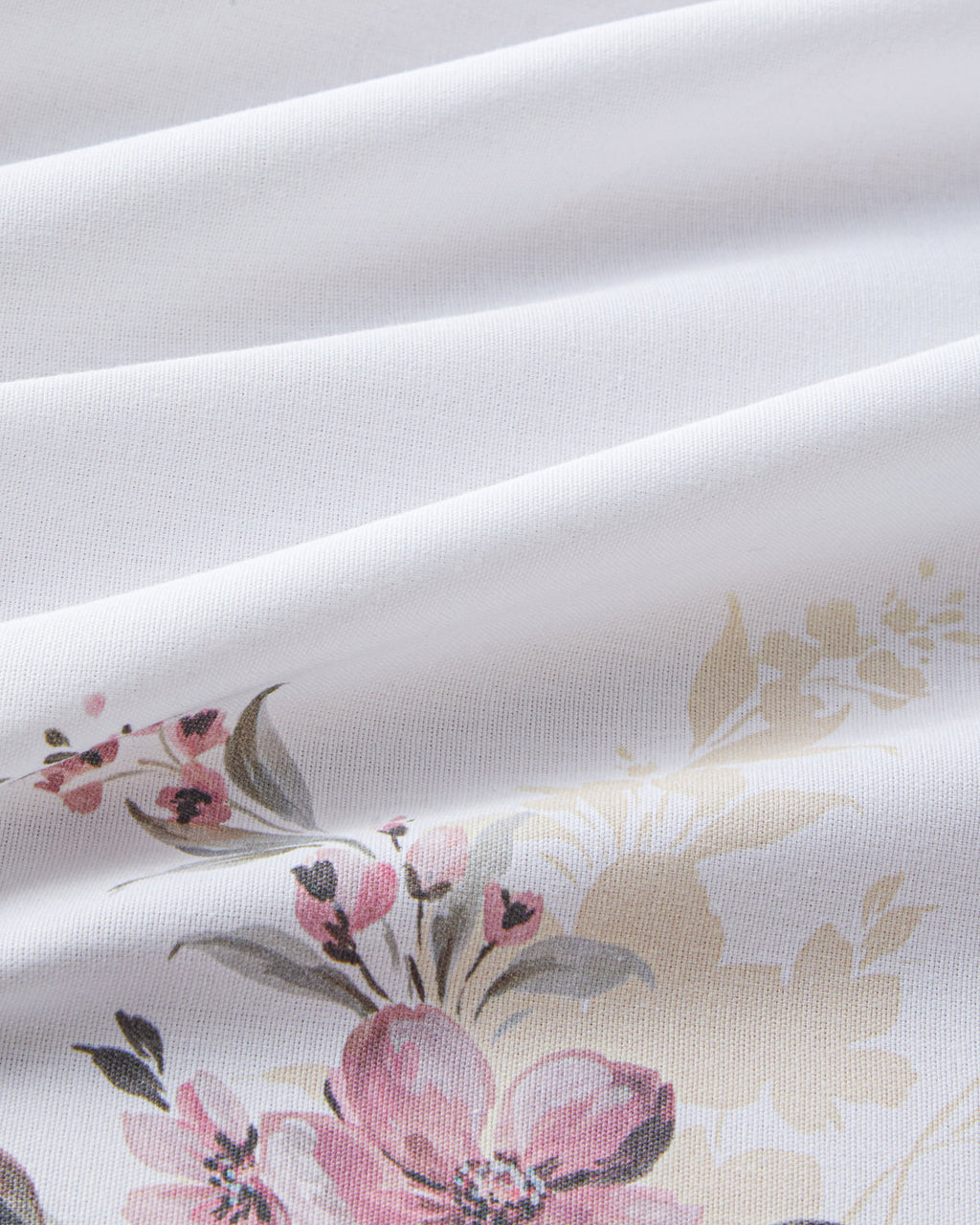 Dreamy Garden Opal Table Cloth 140x200 cm Colored (view 3)