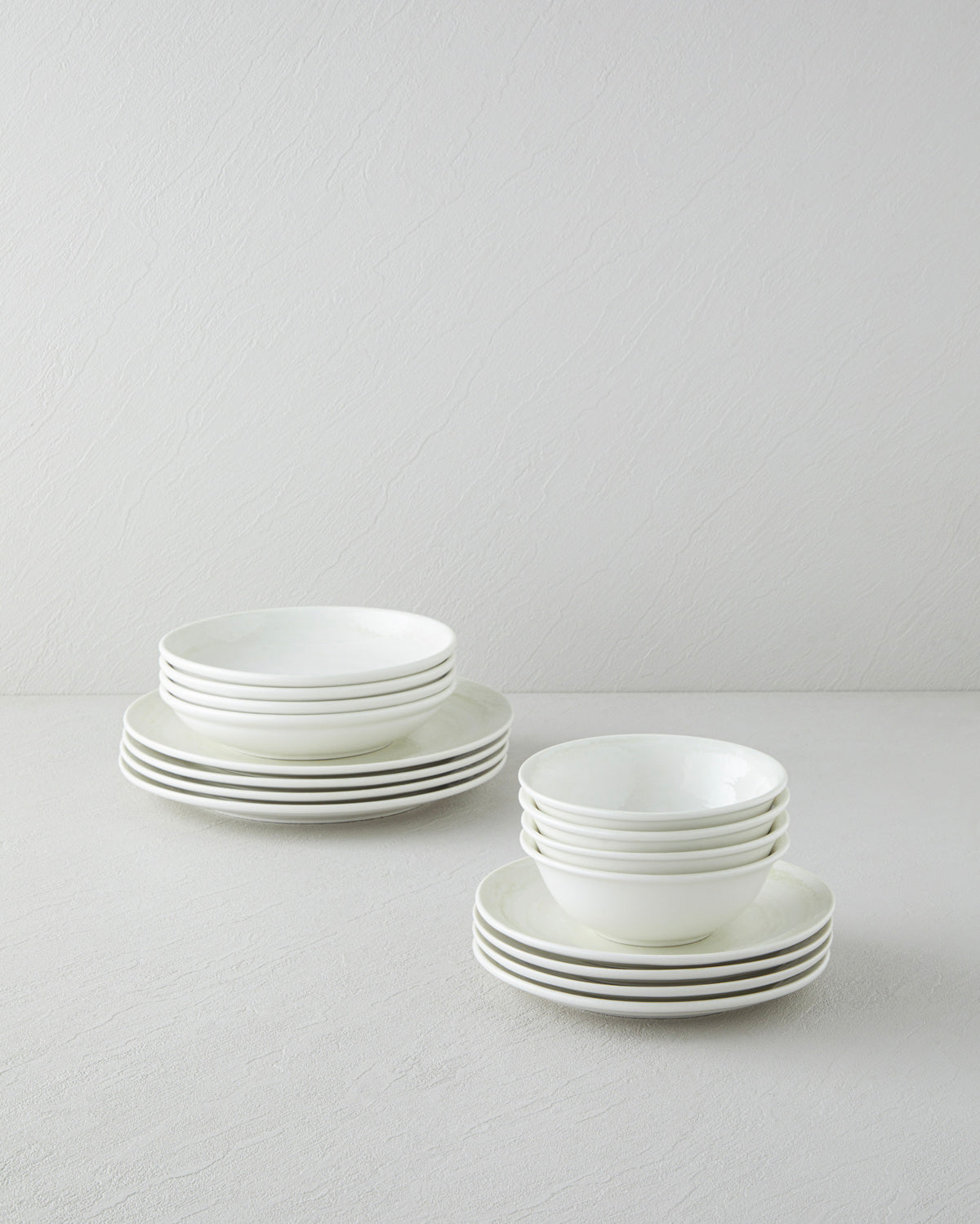 Marlon Porcelain Table Set 16 Pieces, 4 Servings. Cream - Green (view 2)