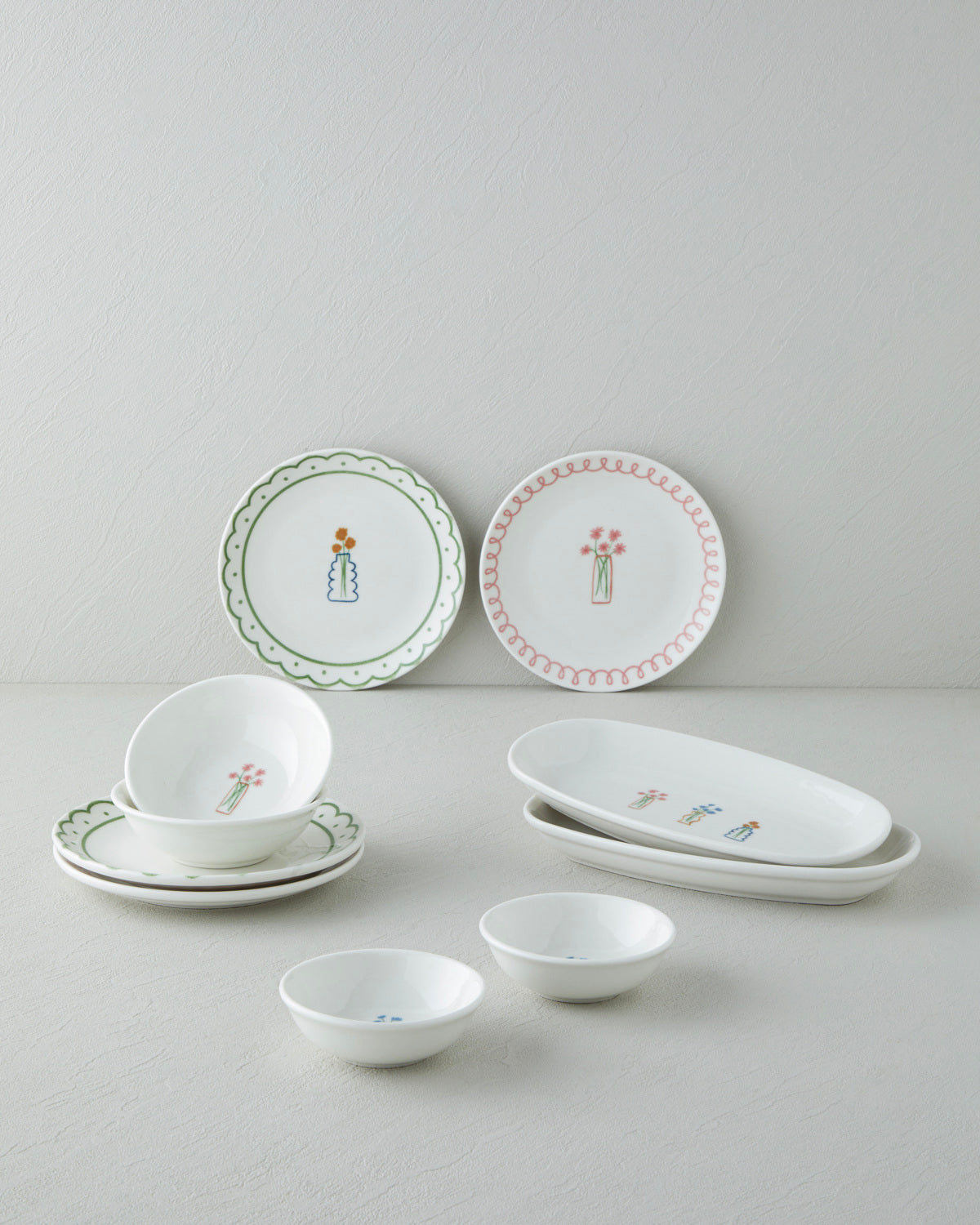 Violet Porcelain Breakfast Set 10 Pieces 4 Servings Colored