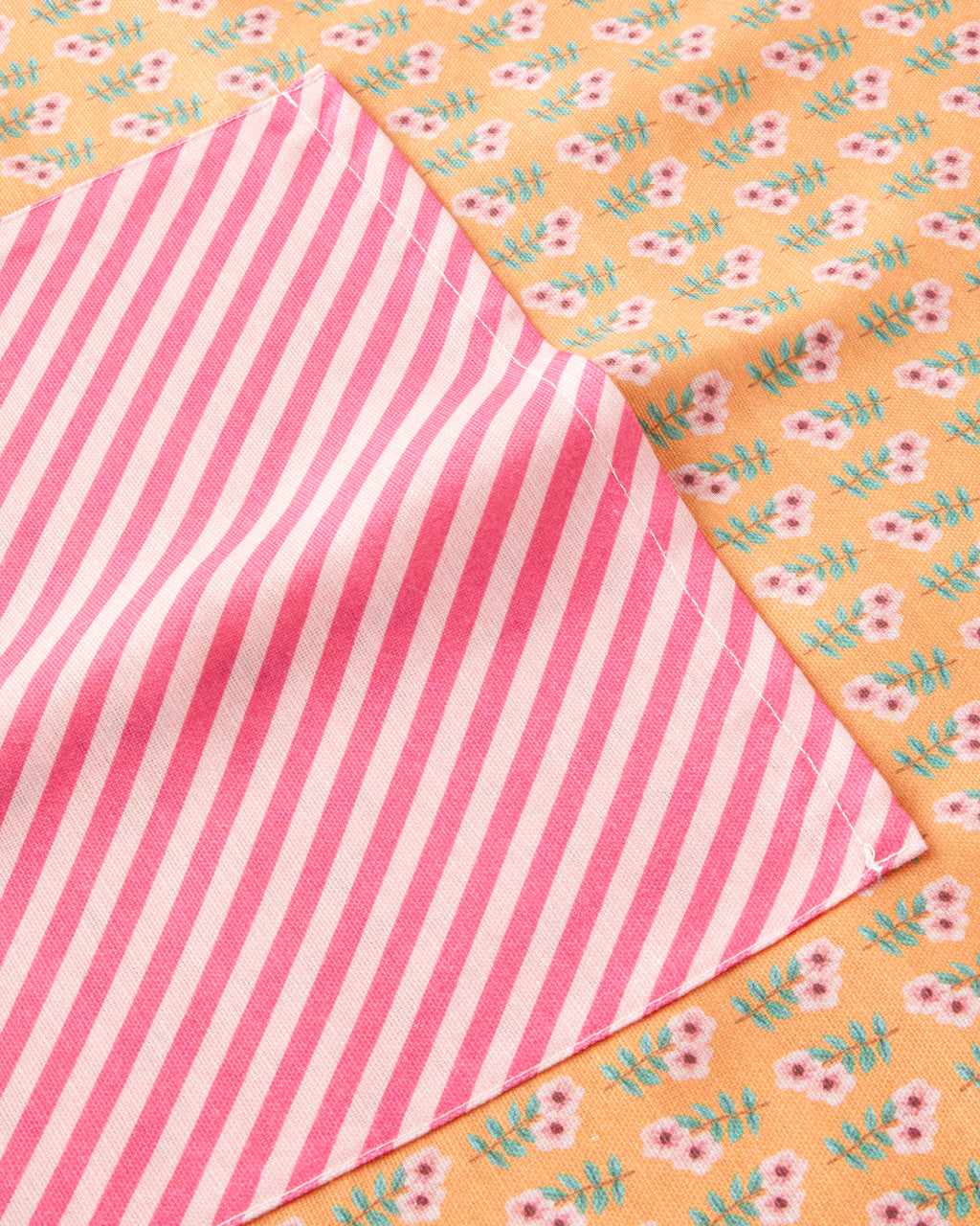 Whispering Petals Polyester Kitchen Apron 75x80 cm Pink - Orange (view 2)