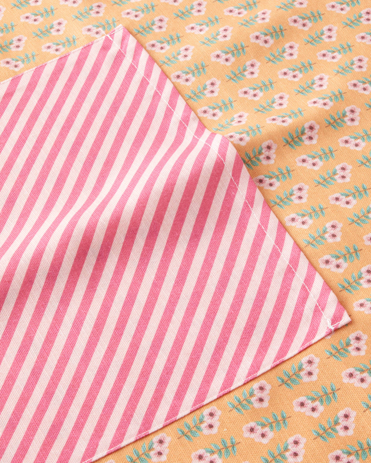 Whispering Petals Polyester Kitchen Apron 75x80 cm Pink - Orange (view 2)